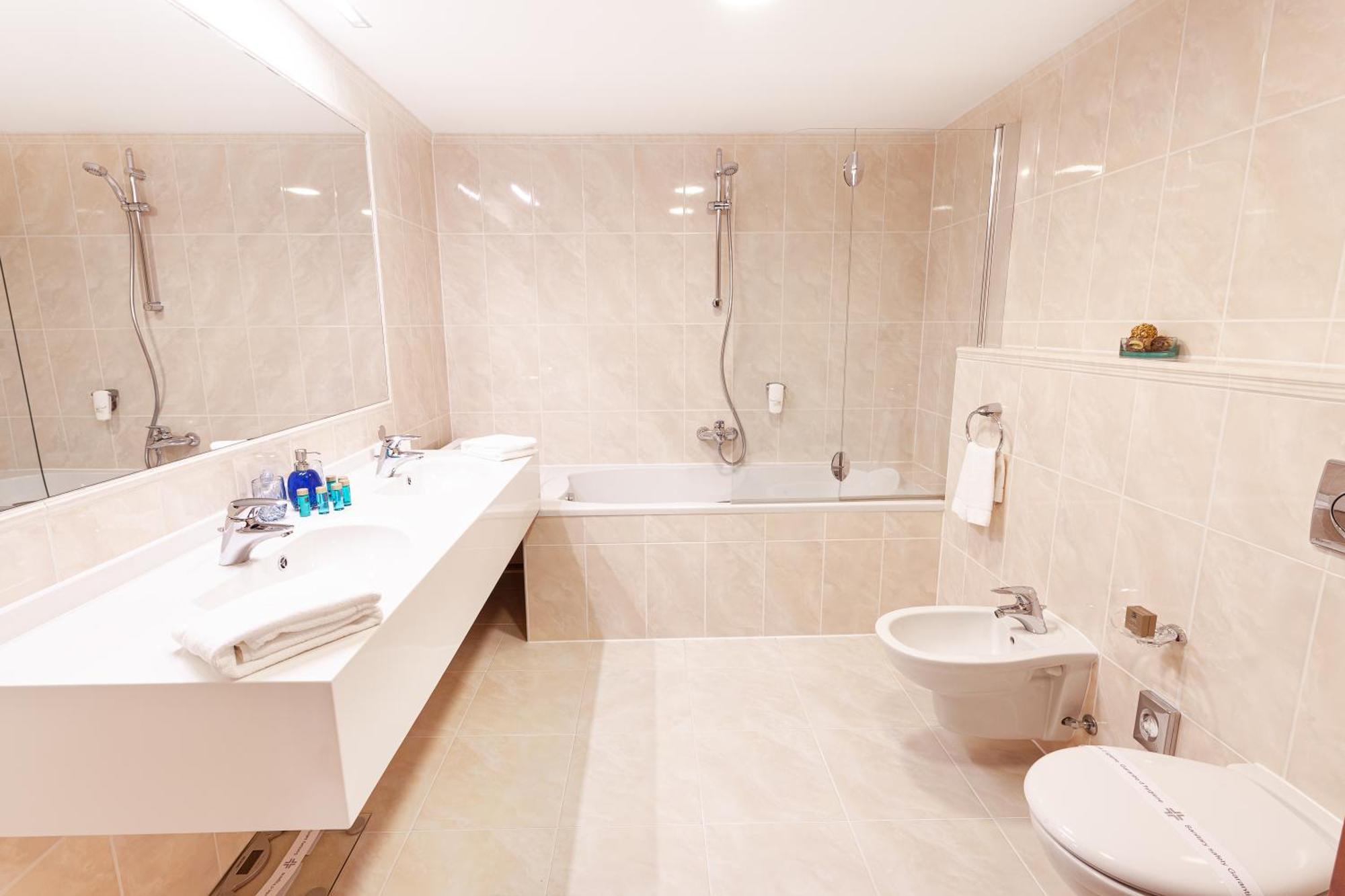 Spa & Wellness Hotel Olympia Marienbad Exterior foto